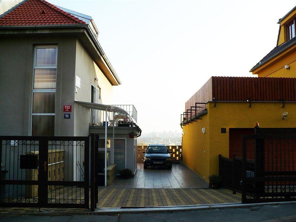 Pension Nika Praha Bagian luar foto