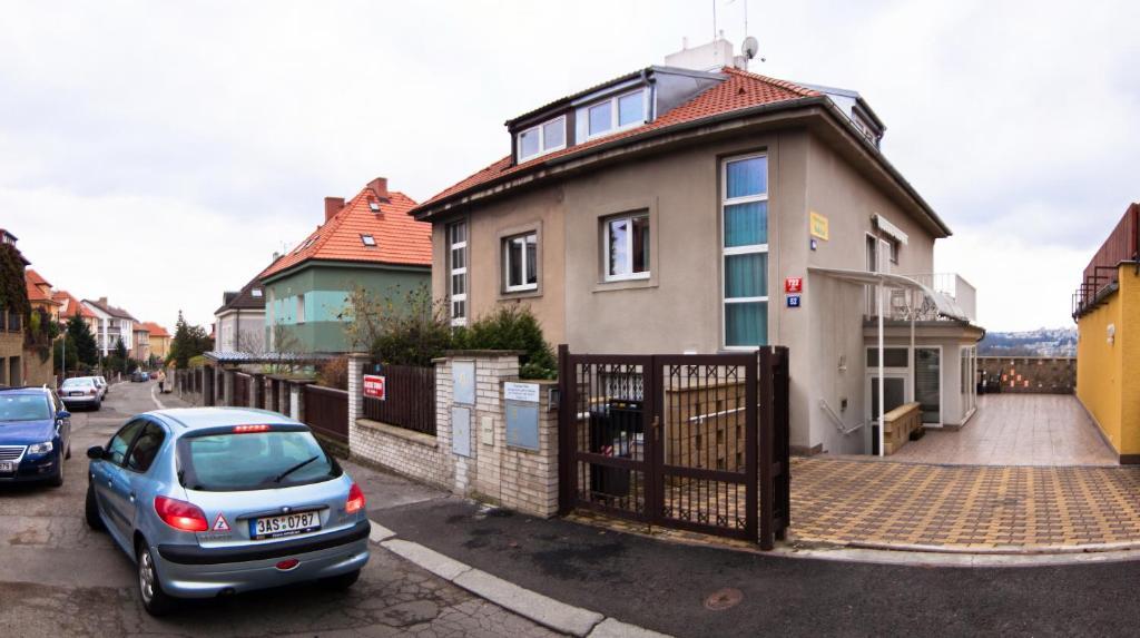 Pension Nika Praha Bagian luar foto