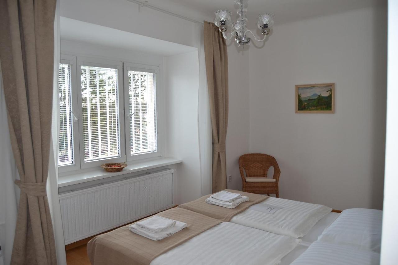 Pension Nika Praha Bagian luar foto