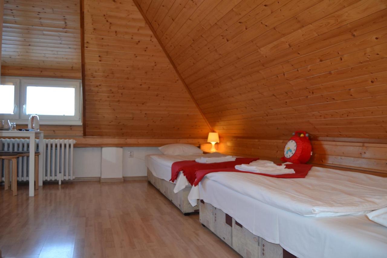 Pension Nika Praha Bagian luar foto